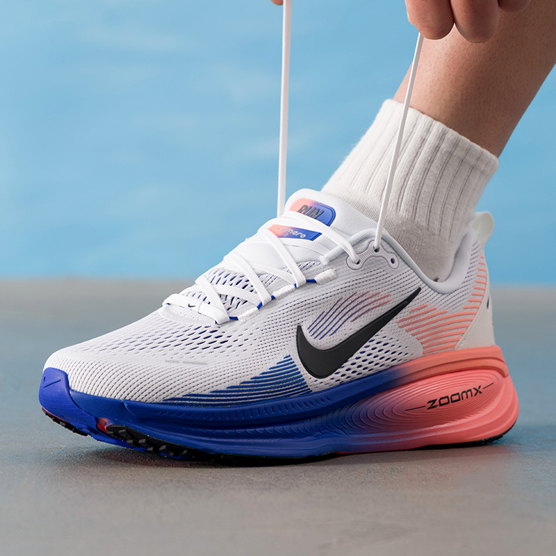 NIKE VOMERO 18 HM6803-114 Têni - Lightweight Road Running Shoes avaliação e preço
